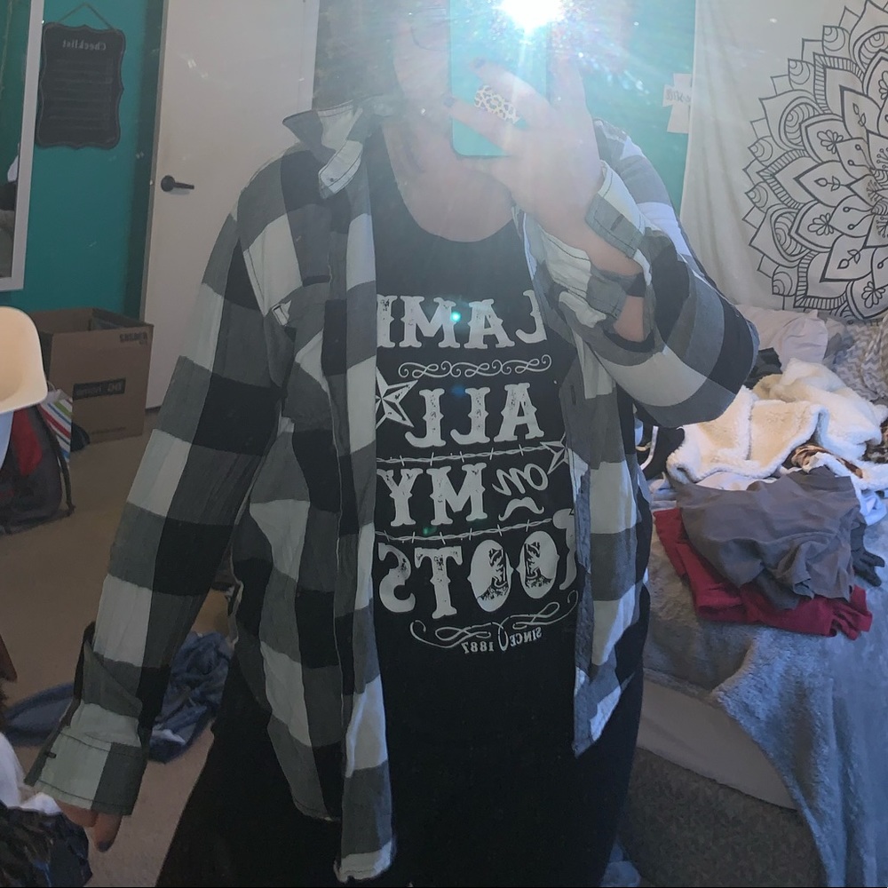Faded Glory Black and White Plaid